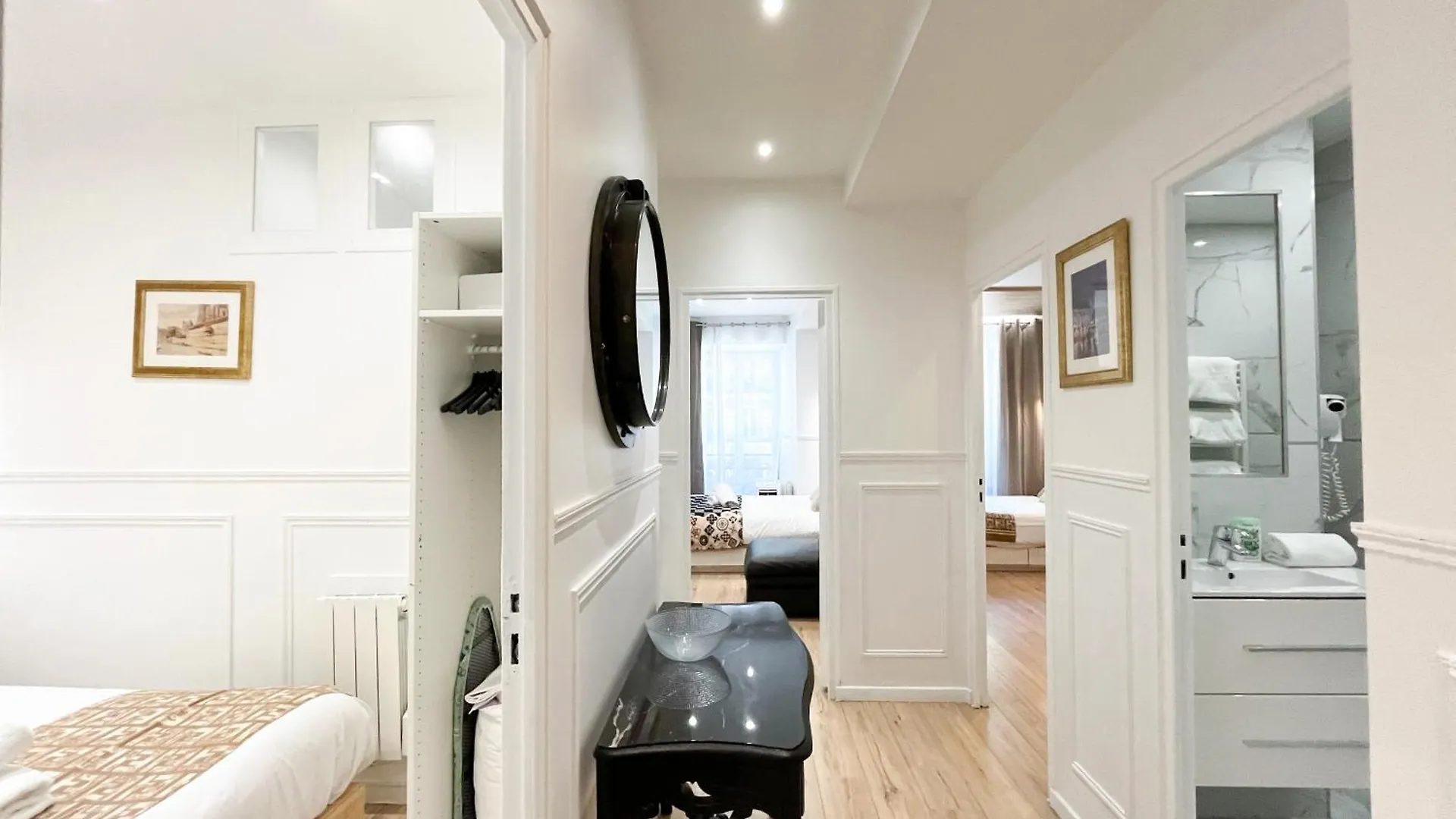 Urban Flat 81 - Paris Luxe Sebastopol 0*,  Frankrig